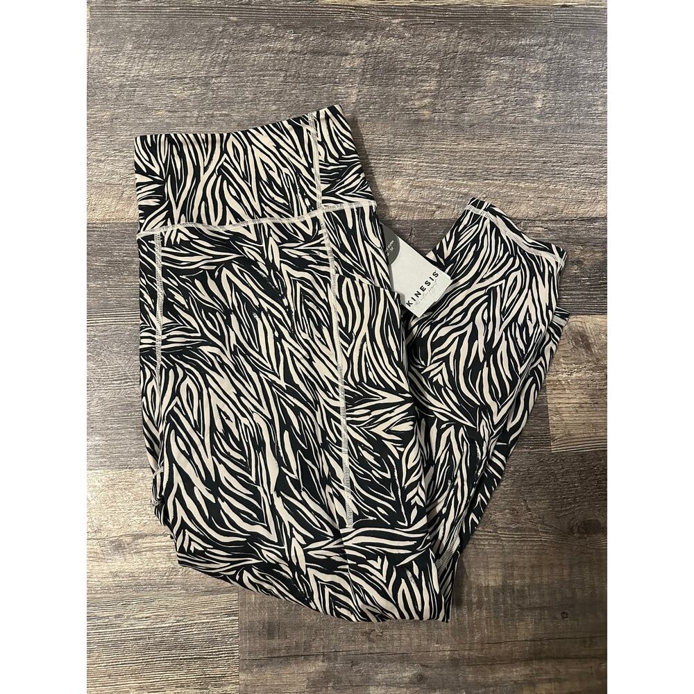 Kinesis Women's Black Cream Animal Print Active Stretch Leggings Size 2X NWT - Picture 2 of 6
